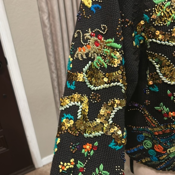 Vintage Michael Simon Year of the Dragon Beaded and Sequined Dragon Sweater. - Picture 5 of 12